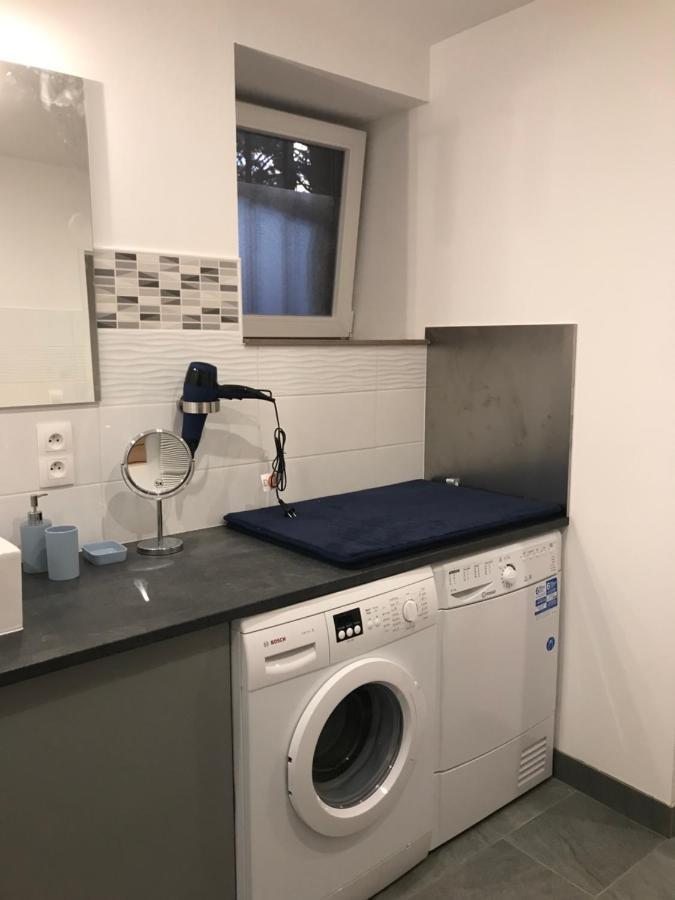 - Gite Appart Orchidée - Coeur de ville - Lunéville - Soirée étape VRP - capacité 1 à 4 personnes - Accès piscine et jardin Exterior foto